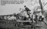 Springen auf einer Wiese Dr. Lennarts
